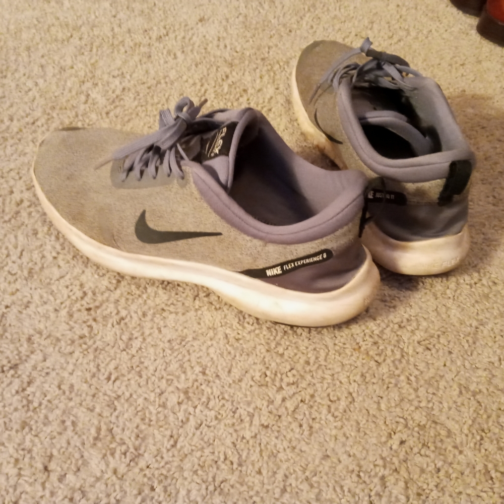 Nike flex experience 8